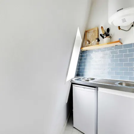 Of 16m2 Near Porte D'asnieres - Mobility Lease * Parigi
