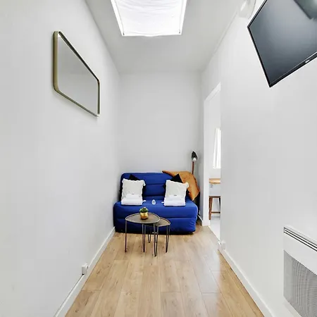 Of 16m2 Near Porte D'asnieres - Mobility Lease Appartamento *