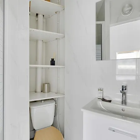 Of 16m2 Near Porte D'asnieres - Mobility Lease * Parigi